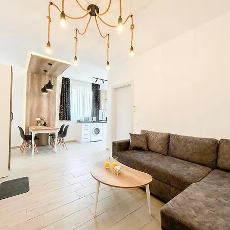 Apartment Miki Qerret Kavaje 925 *