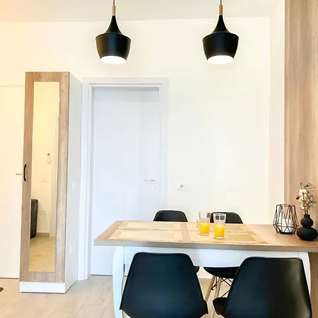 Apartment Miki Qerret Kavaje 925