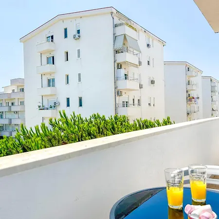 Apartment Miki Qerret Kavaje 925